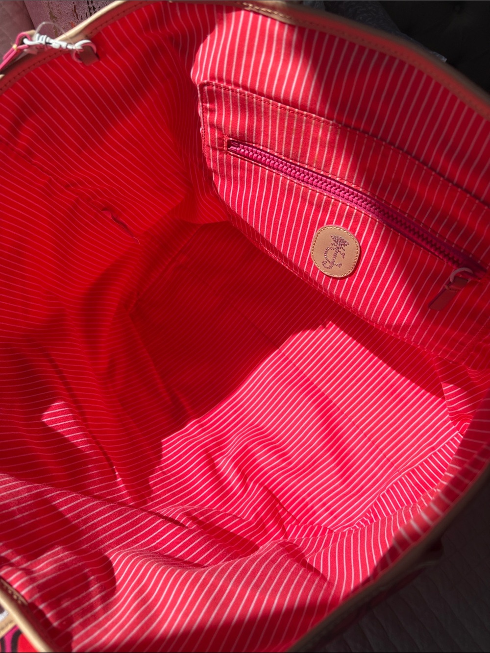 Juicy Couture Pink and Orange Large Geometric Tote with Cowhide Leather Trim - Picture 8 of 16